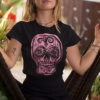 Tee-shirt femme Tête de mort rose sur t-shirt noir